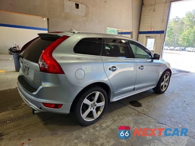 Trzecie zdjęcie samochodu z tyłu: 2012 VOLVO XC60 T6 VIN:YV4902DZ4C2257843 - miniatura