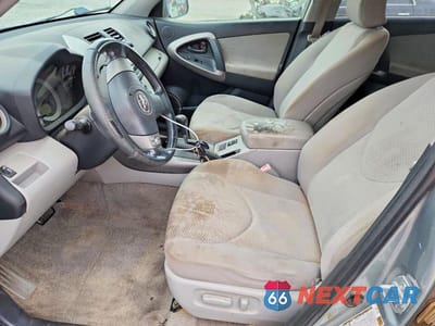 Zdjęcie 7 z 13 samochodu: 2006 TOYOTA RAV4 VIN:JTMZK31V966000128 - miniatura