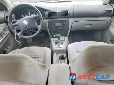 Zdjęcie 8 z 12 samochodu: 2002 VOLKSWAGEN PASSAT GLS VIN:WVWPD63B92P368223 - miniatura