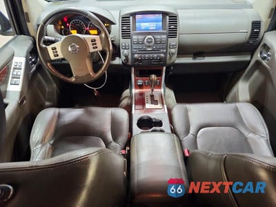 Zdjęcie 8 z 13 samochodu: 2010 NISSAN PATHFINDER S VIN:5N1AR1NB5AC614418 - miniatura