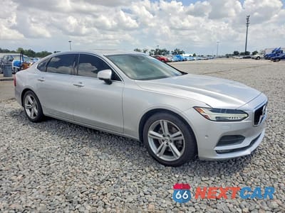 Czwarte zdjęcie samochodu z boku: 2018 VOLVO S90 T5 MOMENTUM VIN:LVY982MK6JP016406 - miniatura