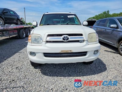 Piąte zdjęcie samochodu w środku: 2005 TOYOTA SEQUOIA SR5 VIN:5TDBT44A75S248129 - miniatura