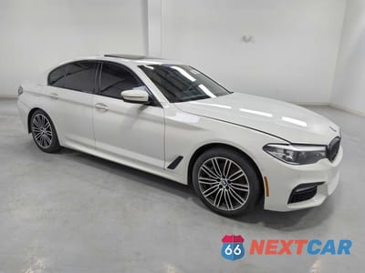 Czwarte zdjęcie samochodu z boku: 2018 BMW 540 I VIN:WBAJE5C51JG917593 - miniatura