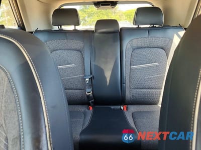 Zdjęcie 10 z 13 samochodu: 2022 HYUNDAI VENUE LIMITED VIN:KMHRC8A36NU152429 - miniatura