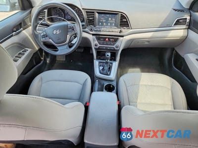 Zdjęcie 8 z 12 samochodu: 2017 HYUNDAI ELANTRA SE VIN:5NPD84LF4HH155361 - miniatura