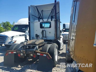 Czwarte zdjęcie samochodu z boku: 2016 PETERBILT 579 SEMI TRUCK VIN:1XPBA48X7GD354422 - miniatura