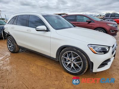 Czwarte zdjęcie samochodu z boku: 2021 MERCEDES-BENZ GLC 300 VIN:W1N0G8DB7MF868580 - miniatura