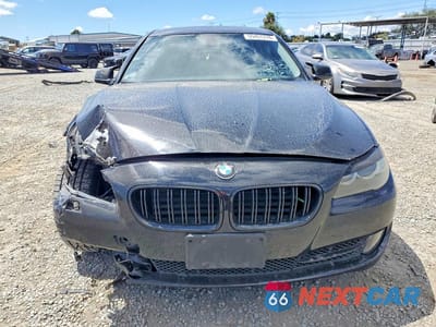 Piąte zdjęcie samochodu w środku: 2011 BMW 535 I VIN:WBAFR7C56BC603937 - miniatura