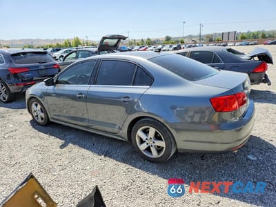 Drugie zdjęcie samochodu z przodu: 2014 VOLKSWAGEN JETTA TDI VIN:3VWLL7AJXEM374363 - miniatura