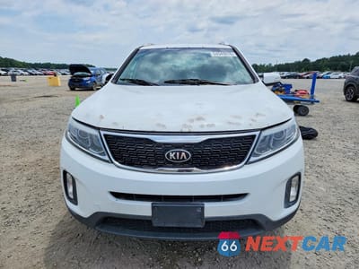 Piąte zdjęcie samochodu w środku: 2014 KIA SORENTO LX VIN:5XYKT3A65EG464648 - miniatura