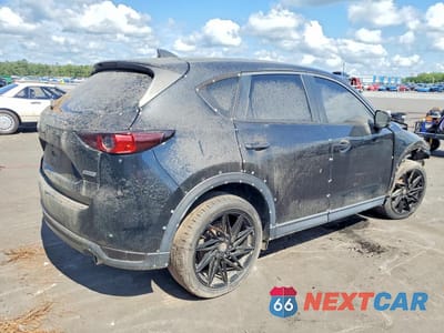 Trzecie zdjęcie samochodu z tyłu: 2019 MAZDA CX-5 SPORT VIN:JM3KFABM8K1548586 - miniatura