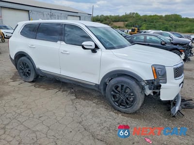 Czwarte zdjęcie samochodu z boku: 2020 KIA TELLURIDE LX VIN:5XYP2DHC3LG015797 - miniatura