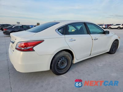 Trzecie zdjęcie samochodu z tyłu: 2014 NISSAN ALTIMA 2.5 S VIN:1N4AL3AP2EC166282 - miniatura