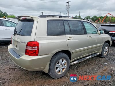 Trzecie zdjęcie samochodu z tyłu: 2002 TOYOTA HIGHLANDER LIMITED VIN:JTEHF21A020081410 - miniatura