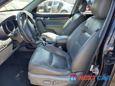 Zdjęcie 7 z 13 samochodu: 2011 KIA SORENTO SX VIN:5XYKW4A2XBG112168 - miniatura