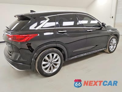Trzecie zdjęcie samochodu z tyłu: 2020 INFINITI QX50 LUXE VIN:3PCAJ5M10LF106858 - miniatura