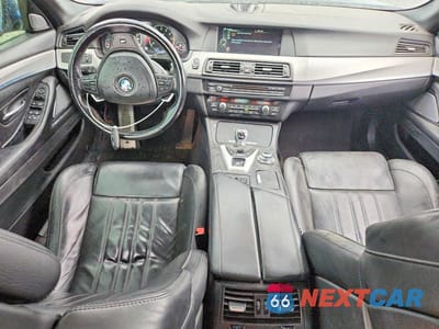 Zdjęcie 8 z 12 samochodu: 2013 BMW M5 VIN:WBSFV9C56DD095646 - miniatura