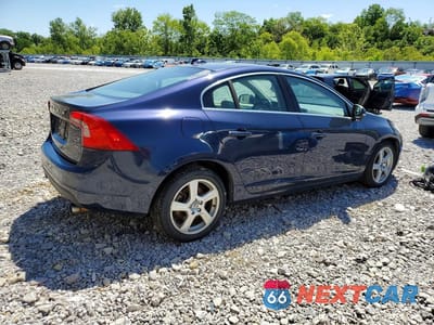 Trzecie zdjęcie samochodu z tyłu: 2013 VOLVO S60 T5 VIN:YV1612FH8D2192059 - miniatura