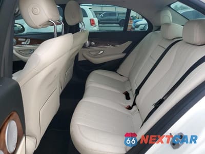 Zdjęcie 10 z 13 samochodu: 2020 MERCEDES-BENZ E 350 VIN:W1KZF8DB5LA836648 - miniatura