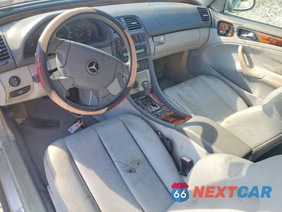 Zdjęcie 8 z 12 samochodu: 1999 MERCEDES-BENZ CLK 320 VIN:WDBLK65G3XT004843 - miniatura
