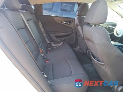 Zdjęcie 10 z 12 samochodu: 2021 CHEVROLET MALIBU LT VIN:1G1ZD5ST3MF027933 - miniatura
