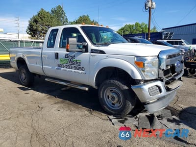 Czwarte zdjęcie samochodu z boku: 2015 FORD F250 SUPER DUTY VIN:1FT7X2B6XFEB31018 - miniatura