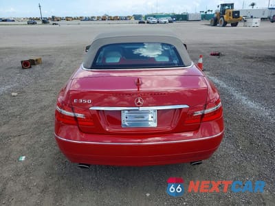 Zdjęcie 6 z 12 samochodu: 2011 MERCEDES-BENZ E 350 VIN:WDDKK5GF7BF086374 - miniatura