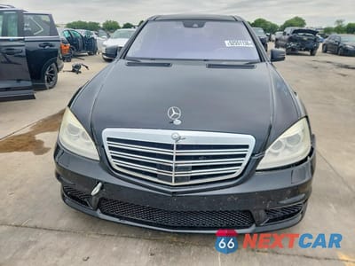 Piąte zdjęcie samochodu w środku: 2012 MERCEDES-BENZ S 550 VIN:WDDNG7DB9CA422102 - miniatura
