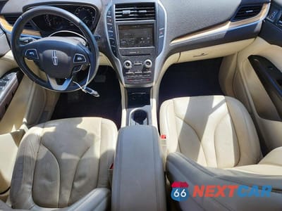 Zdjęcie 8 z 13 samochodu: 2015 LINCOLN MKC VIN:5LMCJ1A9XFUJ10142 - miniatura