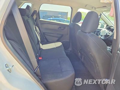 Zdjęcie 10 z 12 samochodu: 2025 NISSAN ROGUE S VIN:5N1BT3AA1SC864979 - miniatura