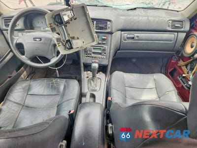 Zdjęcie 8 z 13 samochodu: 1998 VOLVO V70 VIN:YV1LW5548W2359737 - miniatura