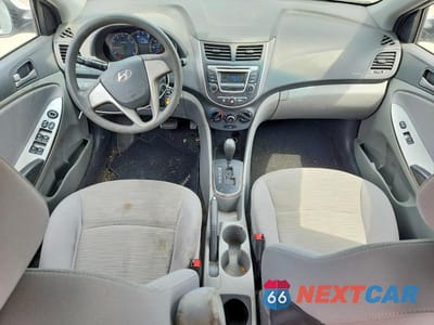 Zdjęcie 8 z 12 samochodu: 2017 HYUNDAI ACCENT SE VIN:KMHCT4AE6HU361531 - miniatura