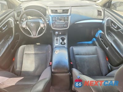 Zdjęcie 8 z 12 samochodu: 2016 NISSAN ALTIMA 2.5 SR VIN:1N4AL3AP1GC177423 - miniatura