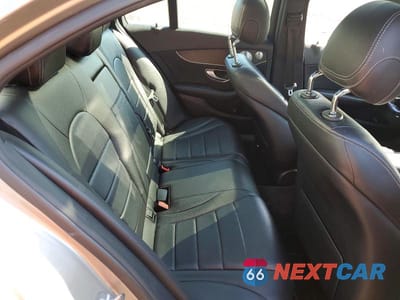 Zdjęcie 10 z 12 samochodu: 2019 MERCEDES-BENZ C 300 4MATIC VIN:55SWF8EB3KU302953 - miniatura