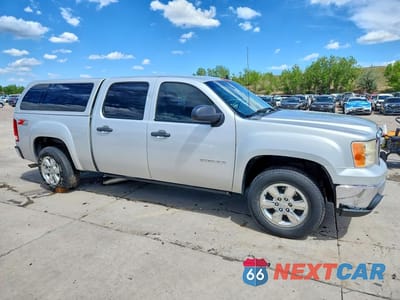 Czwarte zdjęcie samochodu z boku: 2012 GMC SIERRA K1500 SLE VIN:3GTP2VE75CG307739 - miniatura