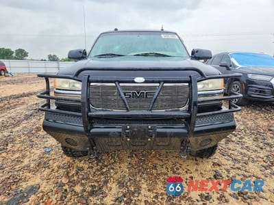 Piąte zdjęcie samochodu w środku: 2005 GMC SIERRA K2500 HEAVY DUTY VIN:1GTHK23U25F971786 - miniatura