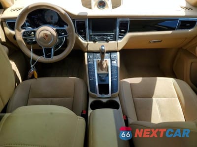 Zdjęcie 8 z 13 samochodu: 2015 PORSCHE MACAN S VIN:WP1AB2A51FLB60687 - miniatura