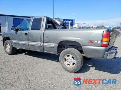 Drugie zdjęcie samochodu z przodu: 2002 CHEVROLET SILVERADO K1500 VIN:2GCEK19T121267934 - miniatura