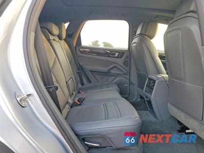 Zdjęcie 11 z 14 samochodu: 2019 PORSCHE CAYENNE VIN:WP1AA2AY1KDA11410 - miniatura
