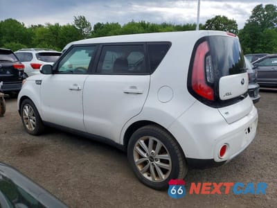Drugie zdjęcie samochodu z przodu: 2018 KIA SOUL + VIN:KNDJP3A55J7612652 - miniatura