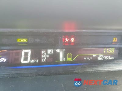 Zdjęcie 9 z 12 samochodu: 2013 TOYOTA PRIUS V THREE VIN:JTDZN3EU8D3266652 - miniatura