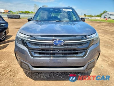 Piąte zdjęcie samochodu w środku: 2025 SUBARU FORESTER TOURING VIN:JF2SLDTC5SH456384 - miniatura