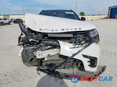 Piąte zdjęcie samochodu w środku: 2020 LAND ROVER RANGE ROVER VELAR R-DYNAMIC S VIN:SALYK2EX6LA273434 - miniatura