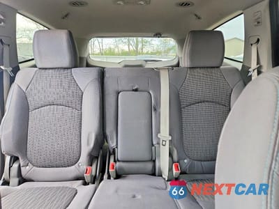 Zdjęcie 10 z 13 samochodu: 2015 CHEVROLET TRAVERSE LS VIN:1GNKRFED6FJ316784 - miniatura