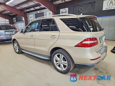 Drugie zdjęcie samochodu z przodu: 2013 MERCEDES-BENZ ML 350 4MATIC VIN:4JGDA5HB5DA103279 - miniatura