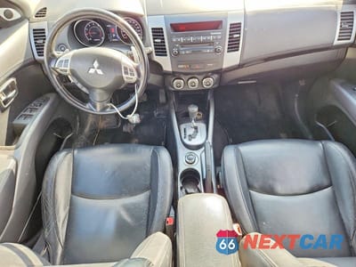 Zdjęcie 8 z 13 samochodu: 2010 MITSUBISHI OUTLANDER GT VIN:JA4JT5AXXAZ605834 - miniatura
