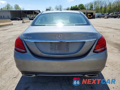 Zdjęcie 6 z 12 samochodu: 2015 MERCEDES-BENZ C 300 4MATIC VIN:55SWF4KB5FU057902 - miniatura