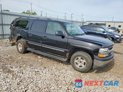 Czwarte zdjęcie samochodu z boku: 2005 CHEVROLET SUBURBAN C1500 VIN:1GNEC16ZX5J248175 - miniatura
