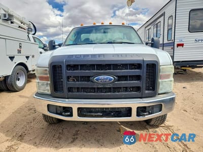 Piąte zdjęcie samochodu w środku: 2008 FORD F350 SUPER DUTY VIN:1FDWF37RX8EA35511 - miniatura