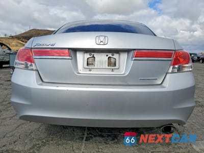 Zdjęcie 6 z 12 samochodu: 2012 HONDA ACCORD SE VIN:1HGCP2F62CA025353 - miniatura